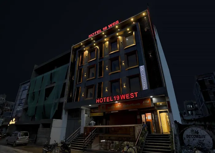 Townhouse West Near Udyog Nagar Metro Station
