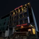 Townhouse West Near Udyog Nagar Metro Station