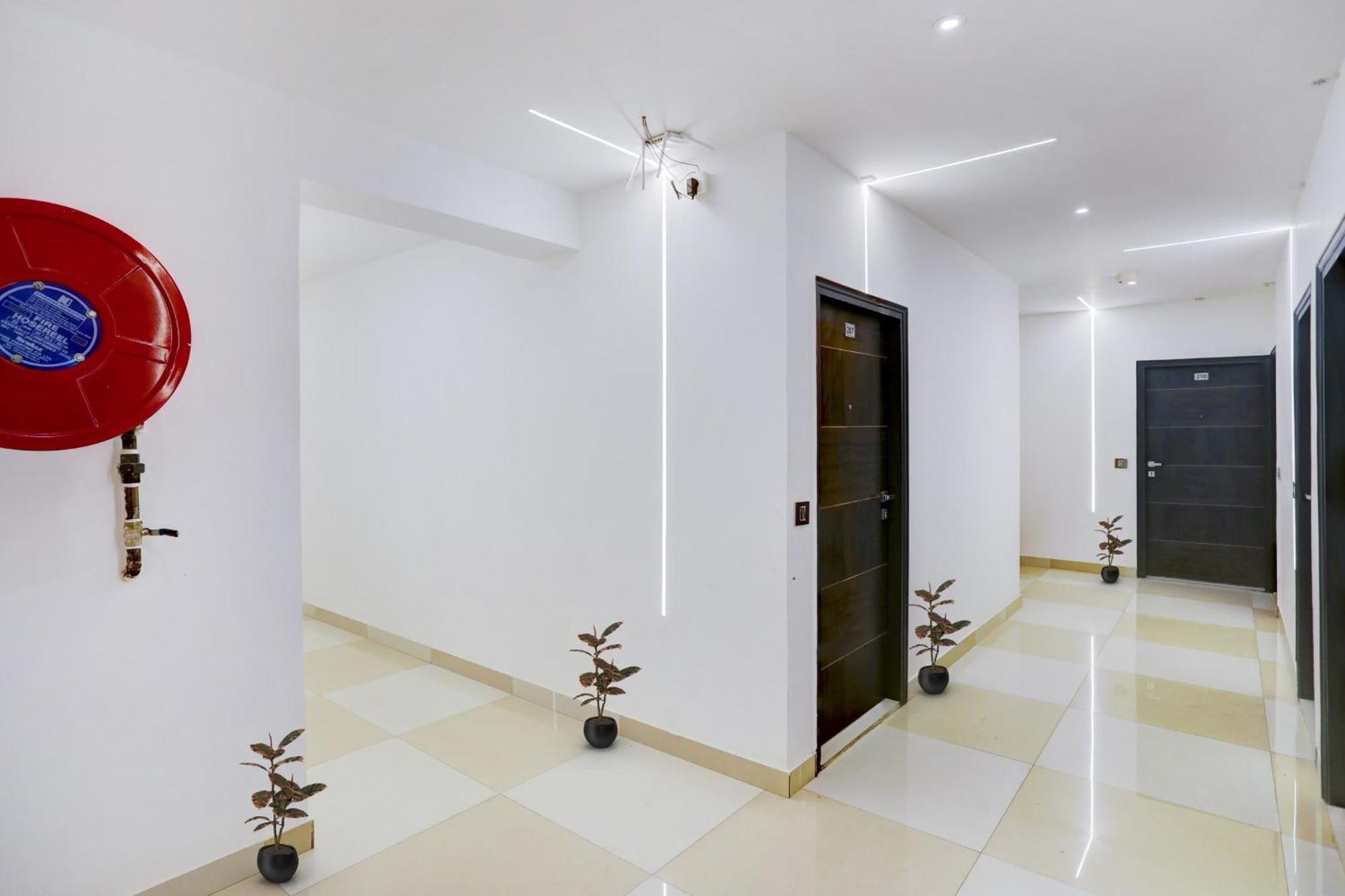 Townhouse West Near Udyog Nagar Metro Station New Delhi